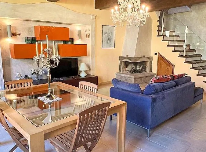 Apartment Palazzo Collesi *